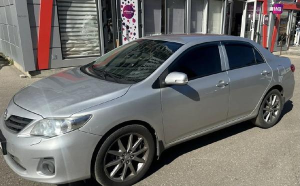 Toyota Corolla 2010, фото 2