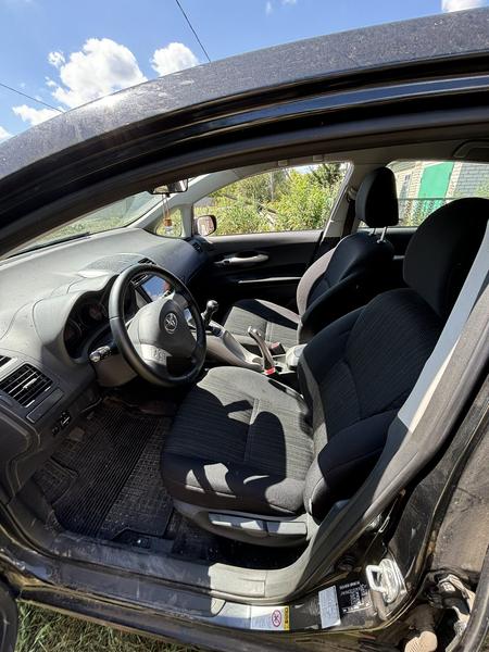 Toyota Auris 2007, фото 2