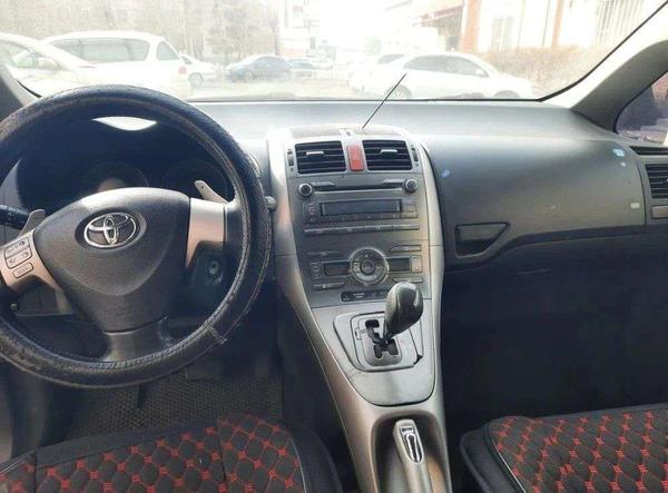 Toyota Auris 2007, фото 7