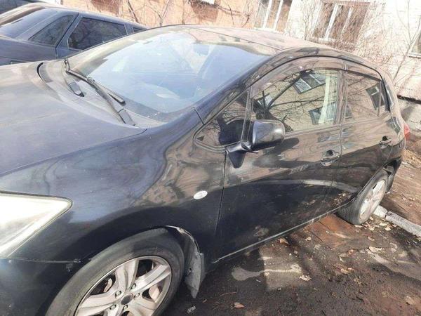 Toyota Auris 2007, фото 2