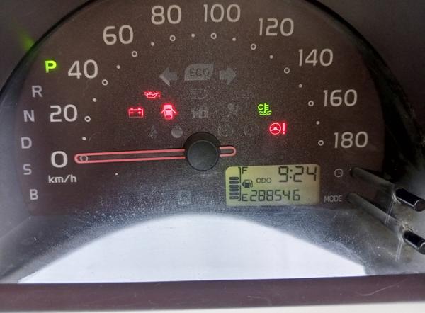 Toyota Passo 2010, фото 6