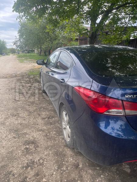 Hyundai Elantra 2011, фото 2
