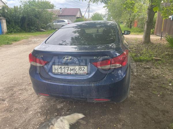 Hyundai Elantra 2011, фото 3
