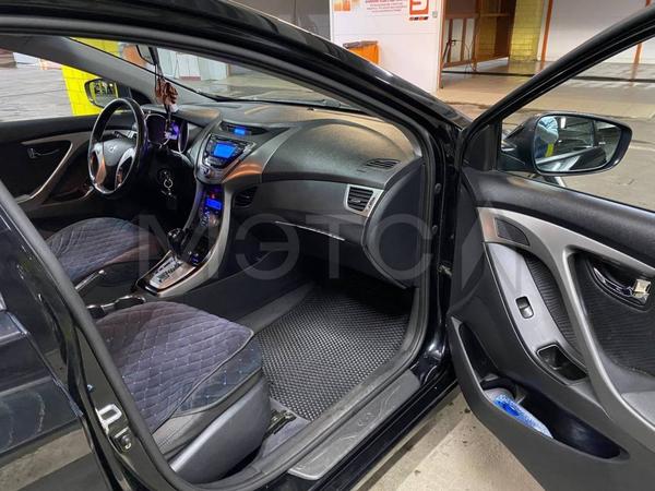 Hyundai Elantra 2012, фото 11