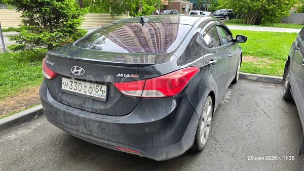 Hyundai Avante 2011, фото 3