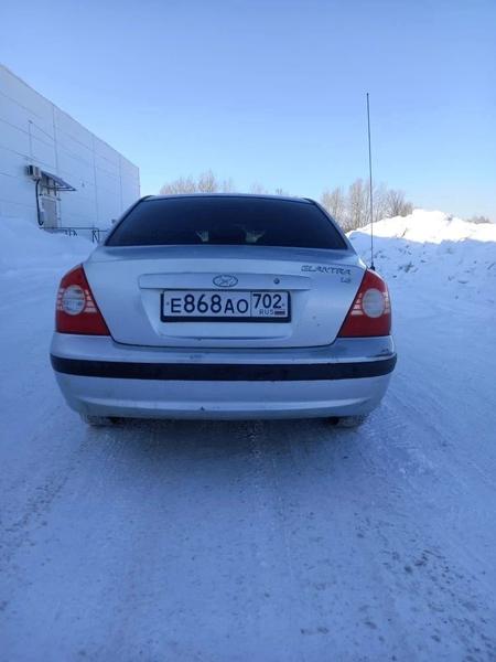 Hyundai Elantra 2005, фото 2