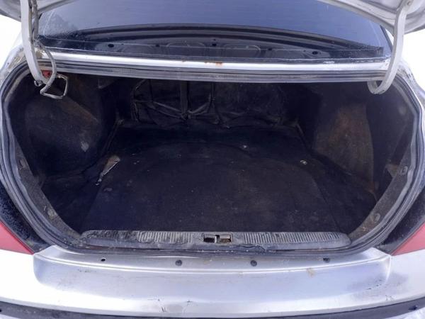 Hyundai Elantra 2005, фото 4