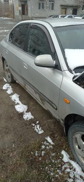 Hyundai Elantra 2004, фото 2