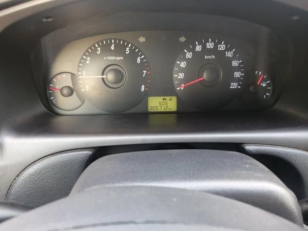 Hyundai Elantra 2005, фото 3