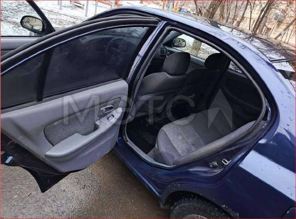 Hyundai Elantra 2004, фото 8
