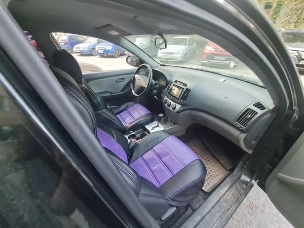 Hyundai Avante 2009, фото 4