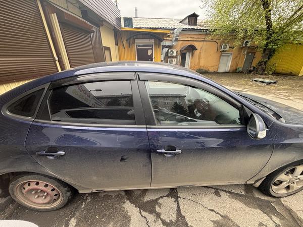 Hyundai Elantra 2010, фото 4