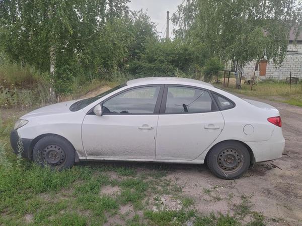 Hyundai Elantra 2010, фото 2