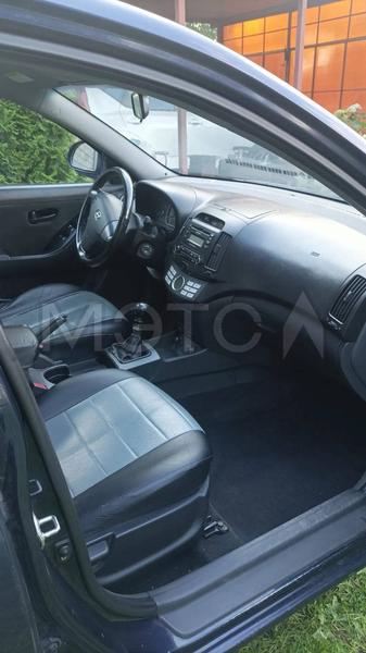 Hyundai Elantra 2008, фото 12