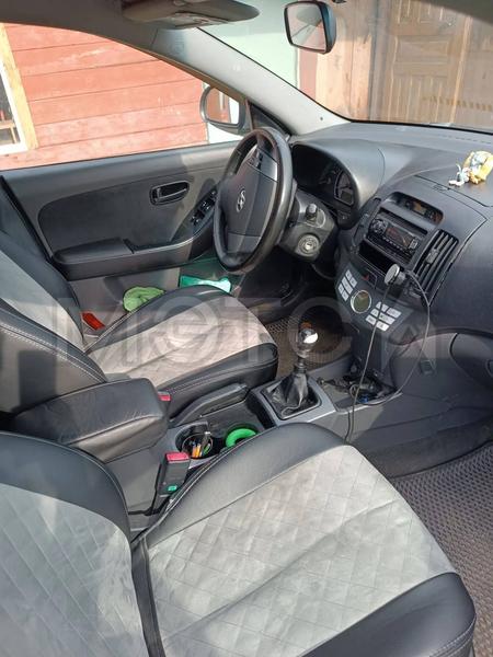 Hyundai Elantra 2008, фото 4