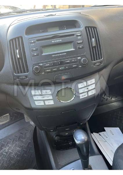 Hyundai Elantra 2008, фото 7