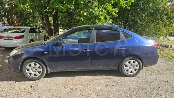 Hyundai Elantra 2009, фото 4