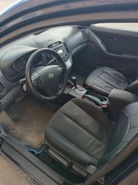 Hyundai Elantra 2009, фото 3