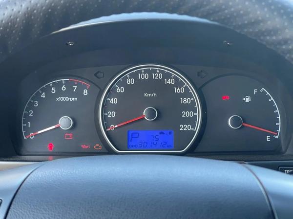 Hyundai Elantra 2009, фото 4