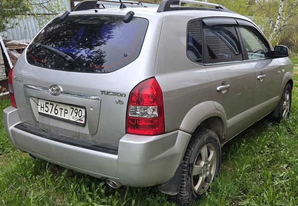 Hyundai Tucson 2005, фото 2