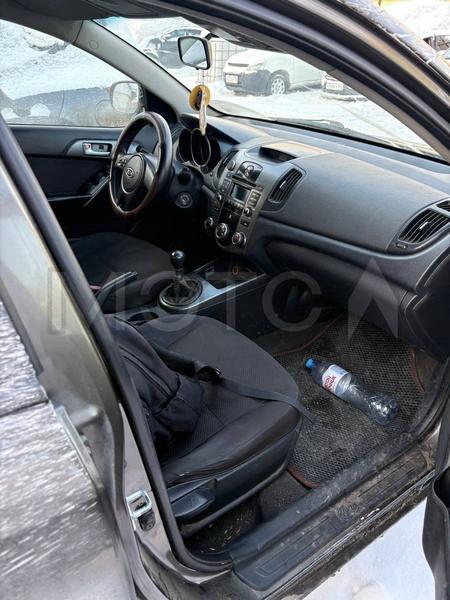 Kia Cerato 2010, фото 5