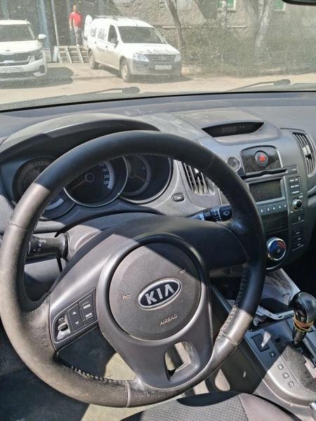 Kia Cerato 2010, фото 4