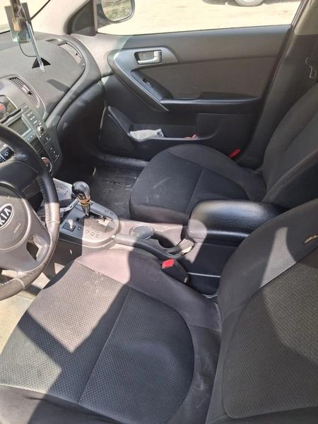 Kia Cerato 2010, фото 7