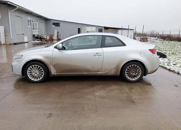 Kia Cerato 2011, фото 2