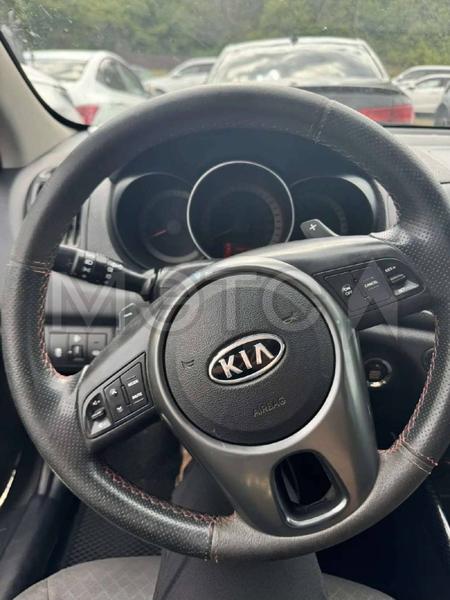 Kia Cerato 2011, фото 12