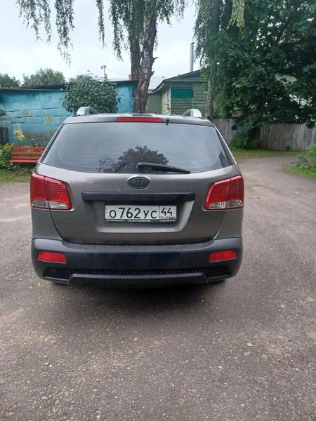 Kia Sorento 2010, фото 2