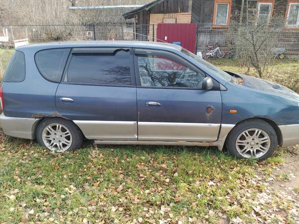 Kia Carens 2001, фото 3