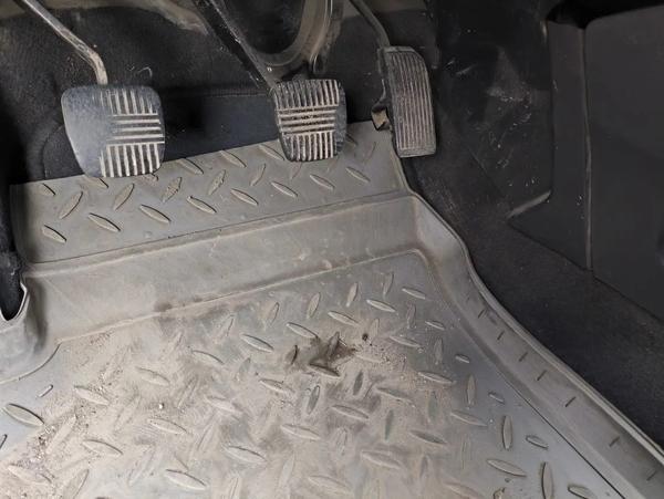 Nissan Almera 2012, фото 10