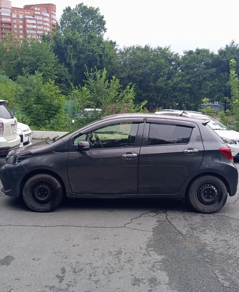 Toyota Vitz 2015, фото 2