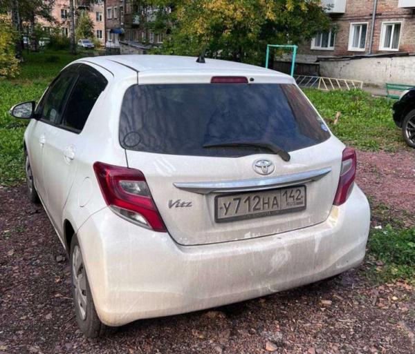 Toyota Vitz 2002, фото 3