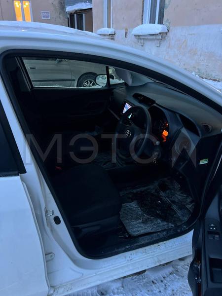 Toyota Vitz 2018, фото 4