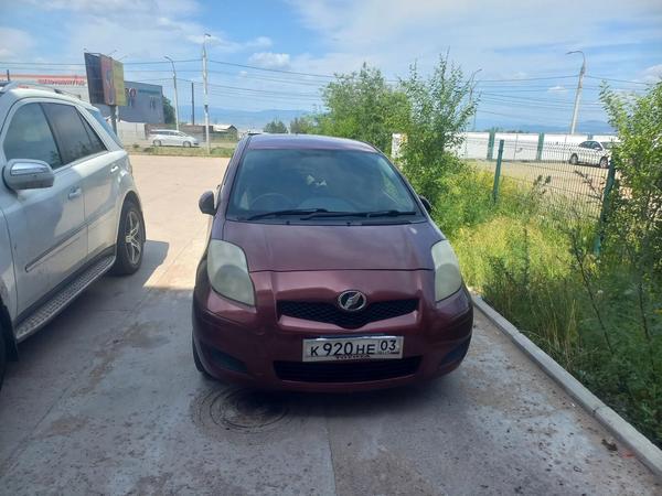 Toyota Vitz 2009, фото 7