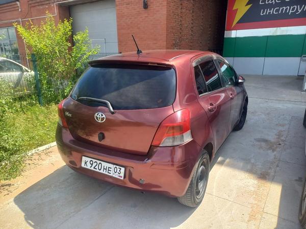 Toyota Vitz 2009, фото 6