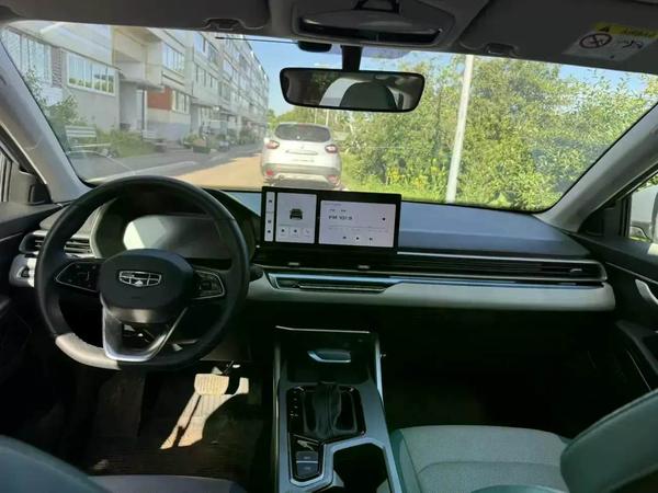 Geely Emgrand 2023, фото 8