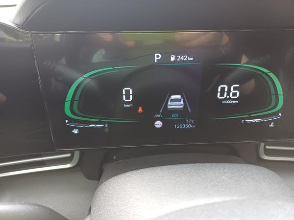 Hyundai Elantra 2024, фото 5