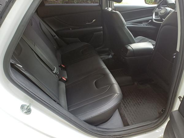 Hyundai Elantra 2024, фото 8