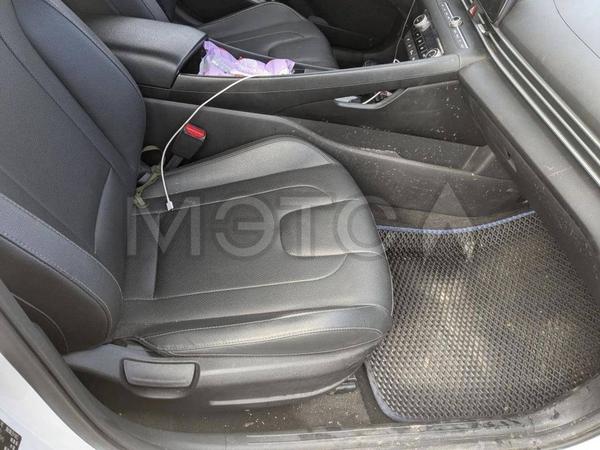 Hyundai Elantra 2023, фото 9
