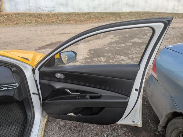 Hyundai Elantra 2023, фото 38