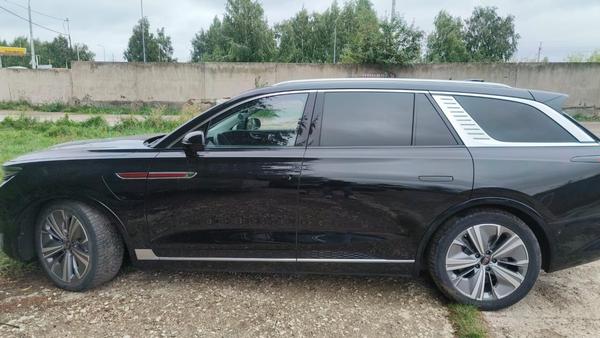 Hongqi E-HS9 2022, фото 10