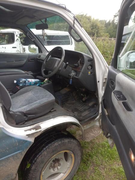 Toyota HiAce 2000, фото 9