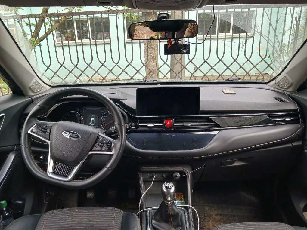 JAC JS4
