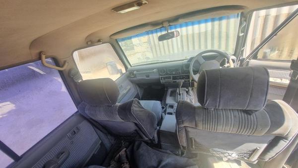 Toyota Land Cruiser Prado 1992, фото 12