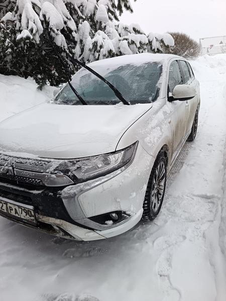 Mitsubishi Outlander 2022, фото 2