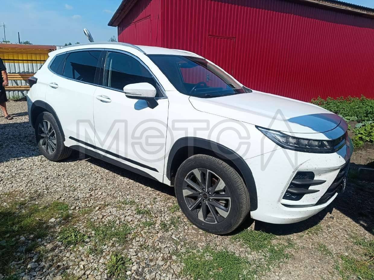Exeed LX