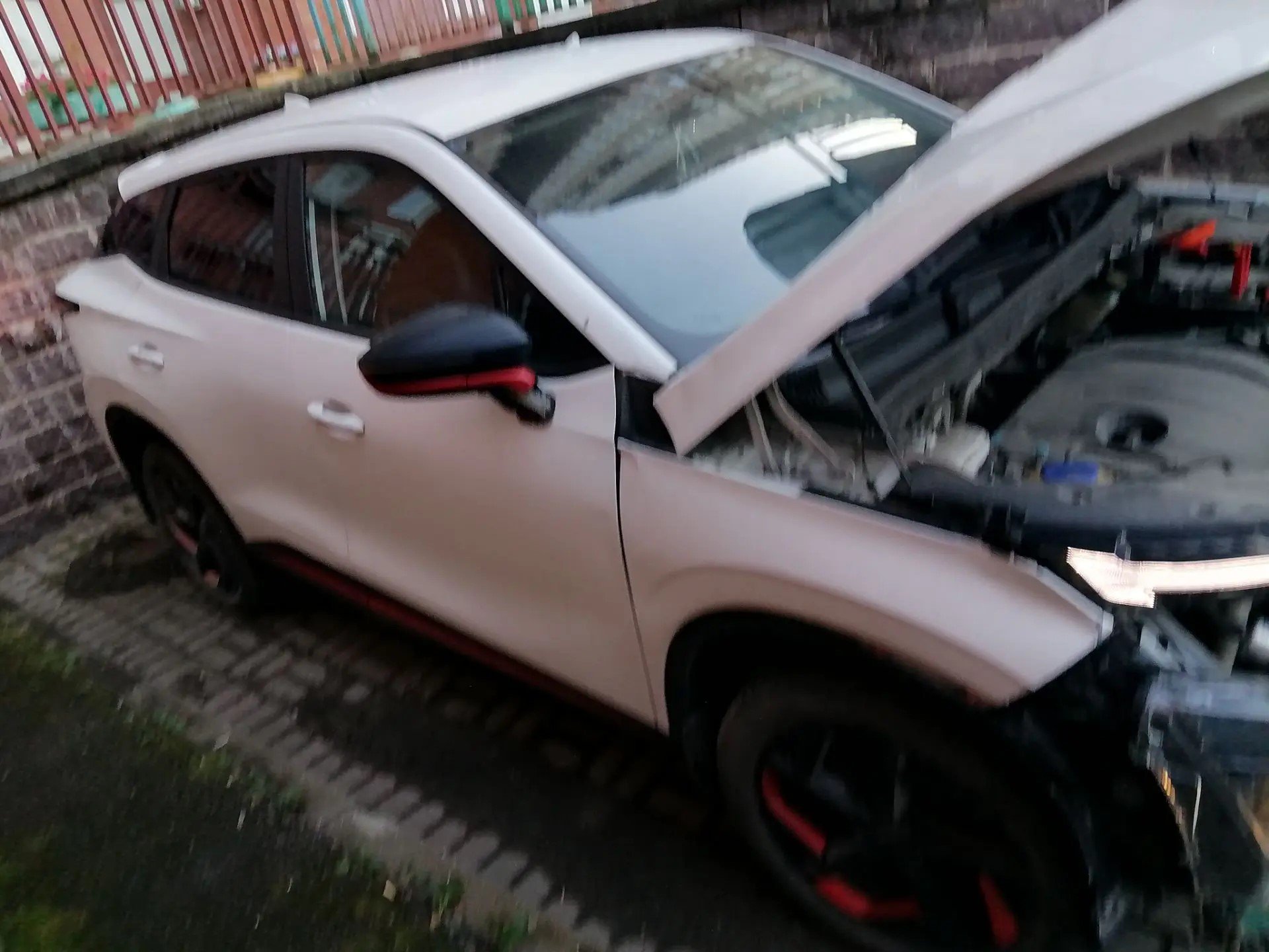 Omoda C5