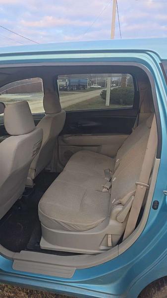 Toyota Passo Sette 2009, фото 7